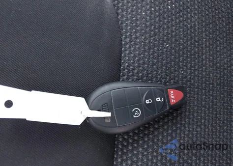 2019 Jeep Cherokee Latitude Fwd из США, поврежденный, VIN 1C4PJLCXXKD353783